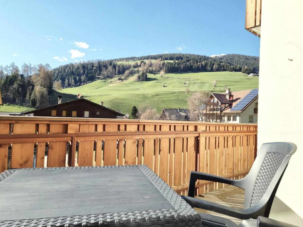 Apartment Burger Toblach Exteriör bild